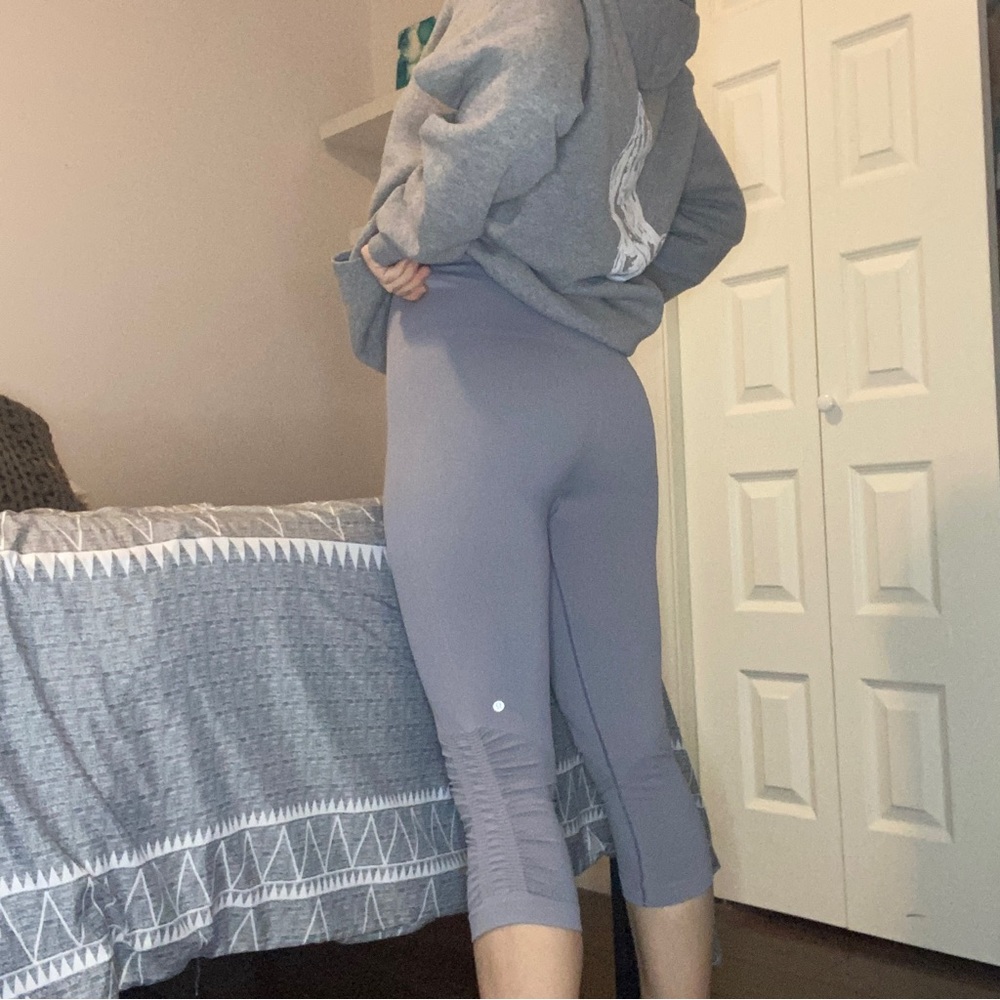 Cropped Lululemon leggings grey size 8